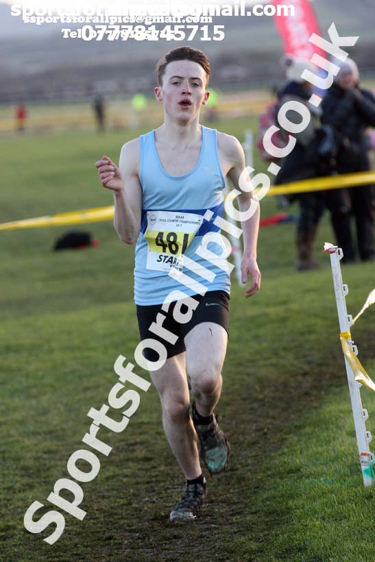 Mens under-17s North Eastern Cross Country, Redcar. Photo:  David T. Hewitson/Sports for All Pics